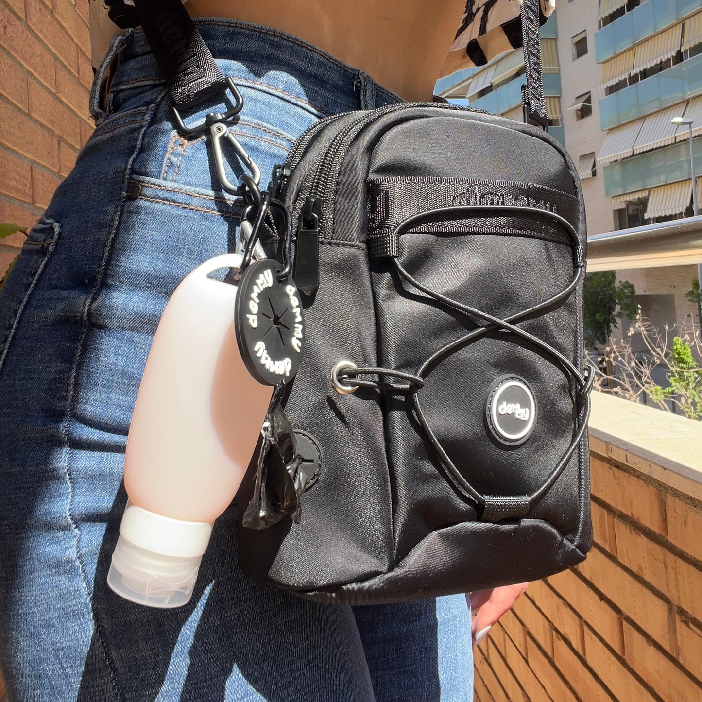 BOLSO BANDOLERA NEGRA